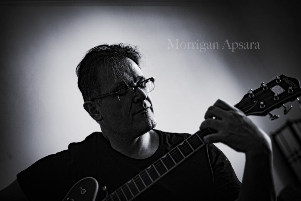 Vincent K and his Gretsches country gentleman G6122