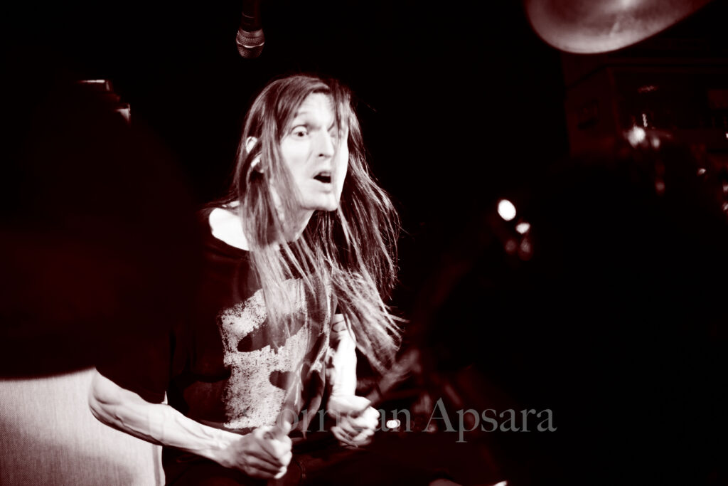 La Casa Fantom Doom Norway En veux tu en Vla - Paris gig