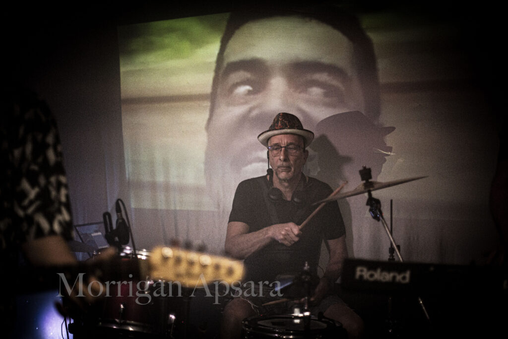 Little Nemo Touching pop Paris gig Babel 17 in the background